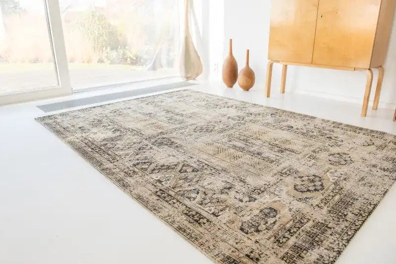 Antique Hadschlu 8720 Agha Old Gold Rugs