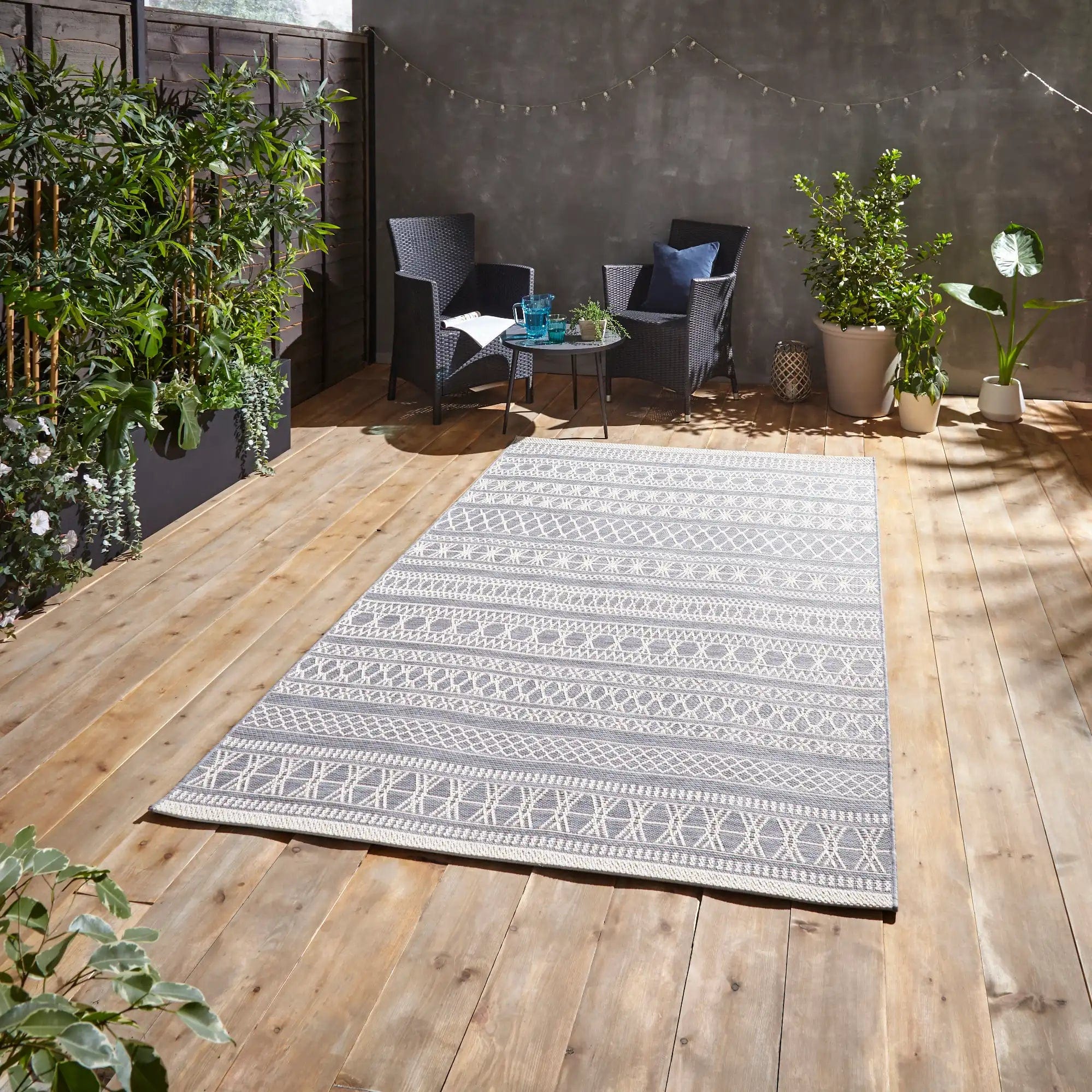 Coast- Think 9421 Grey Cream