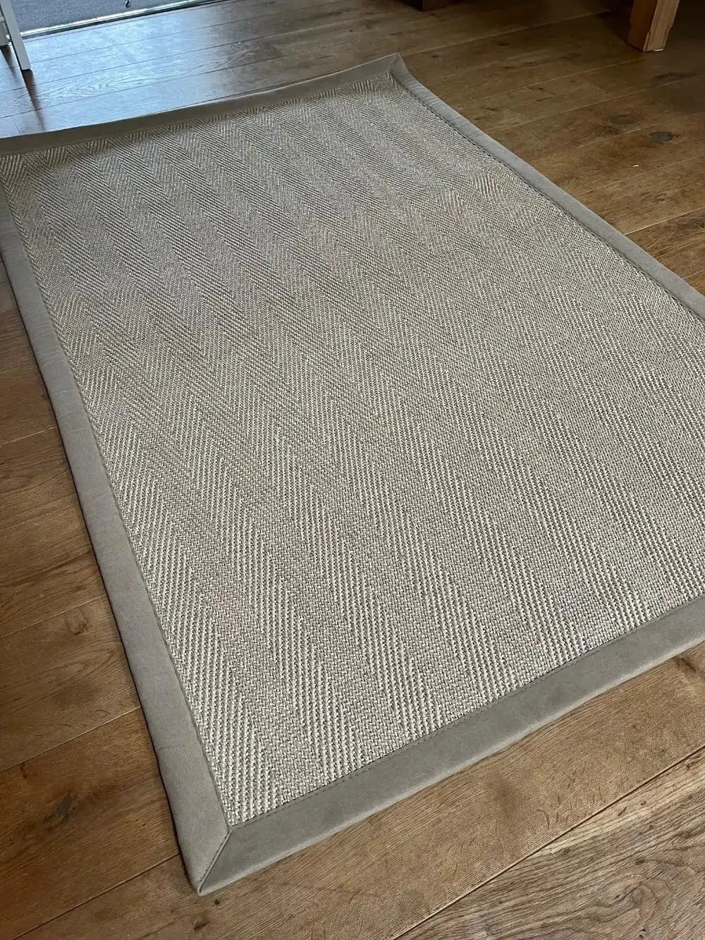 Havana Sisal Argent with a Faux Suede Caramel - Image 3