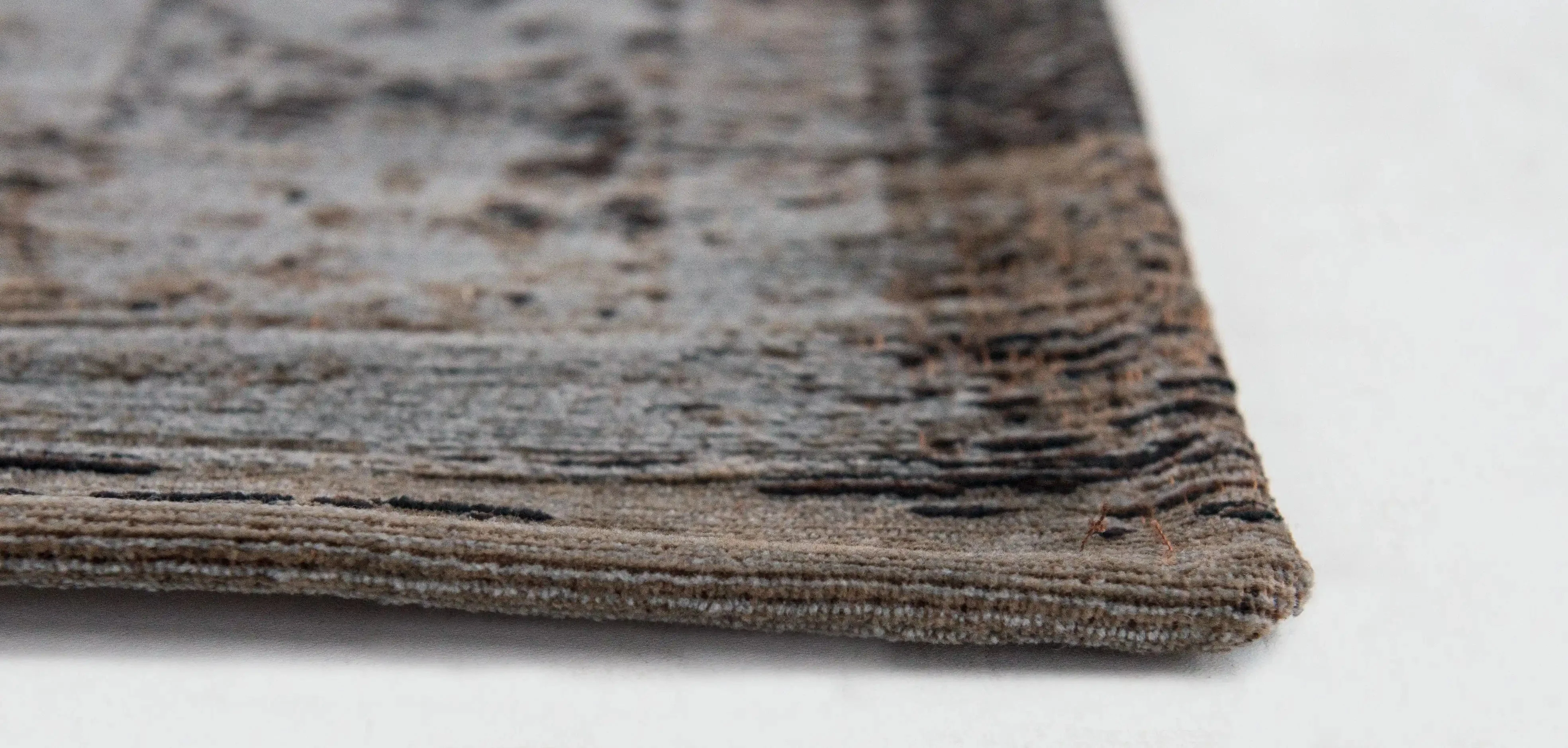 Fading World Medallion 8257 Grey Ebony Rugs - Image 5