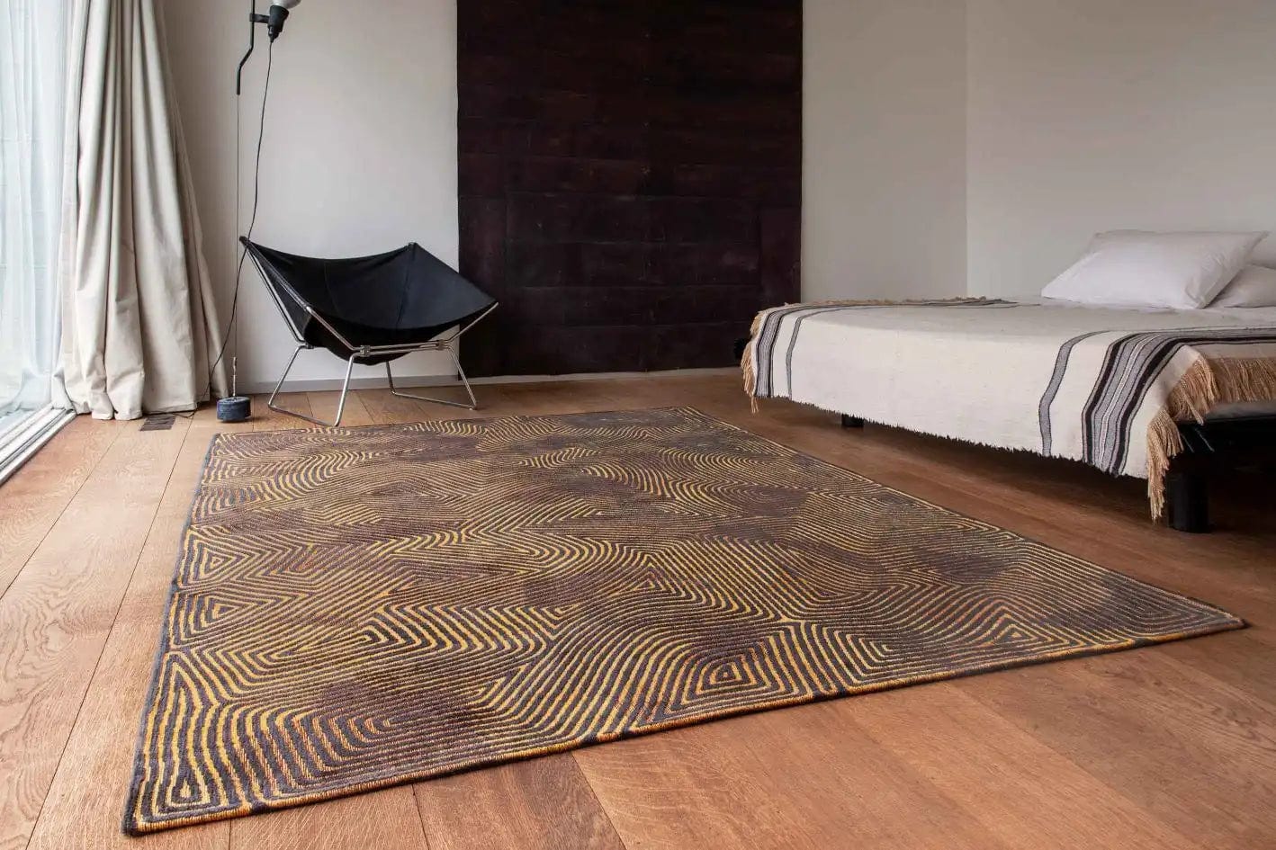 Meditation Coral 9227 Black Gold Rugs