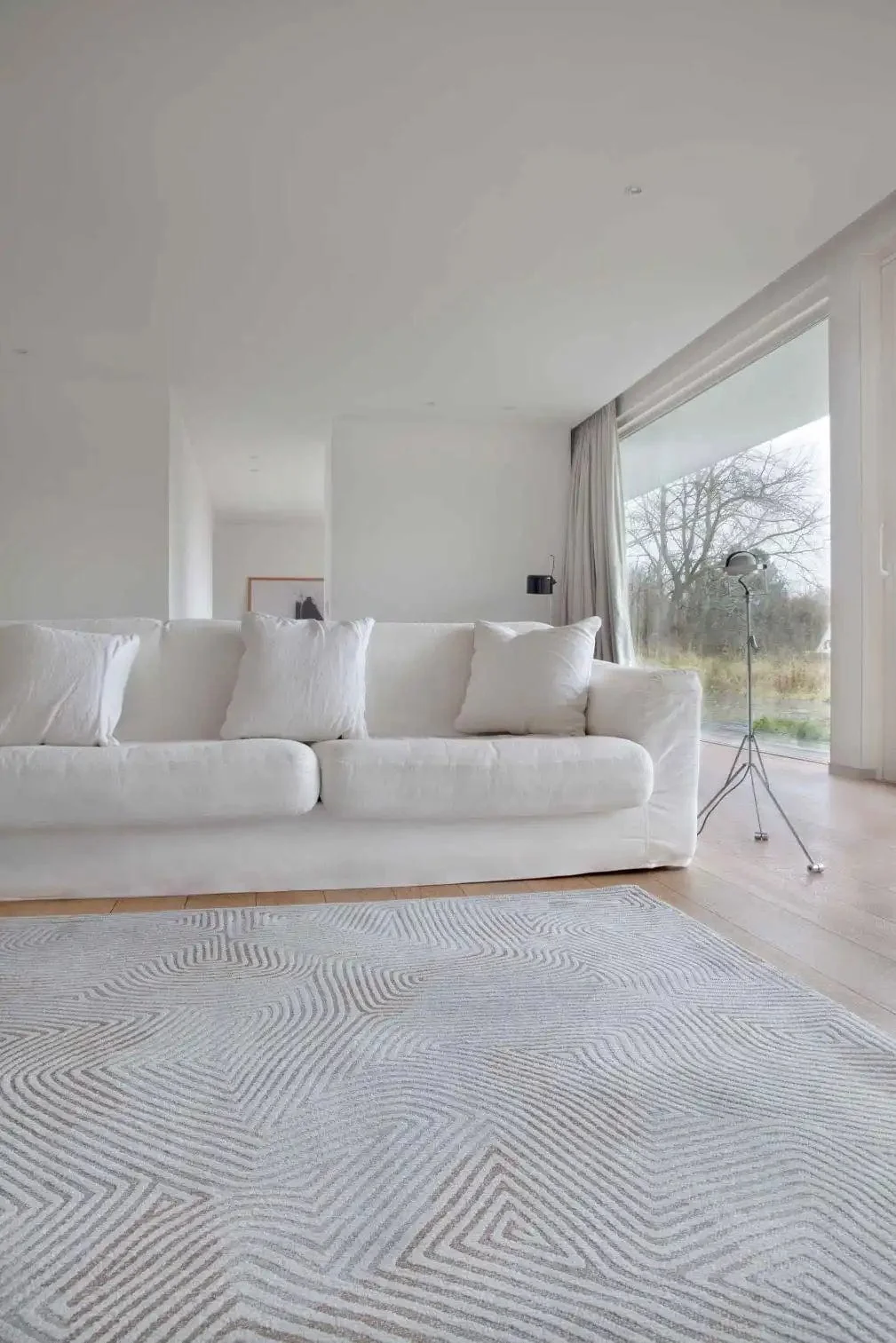 Meditation Coral 9228 Oyster White Rugs