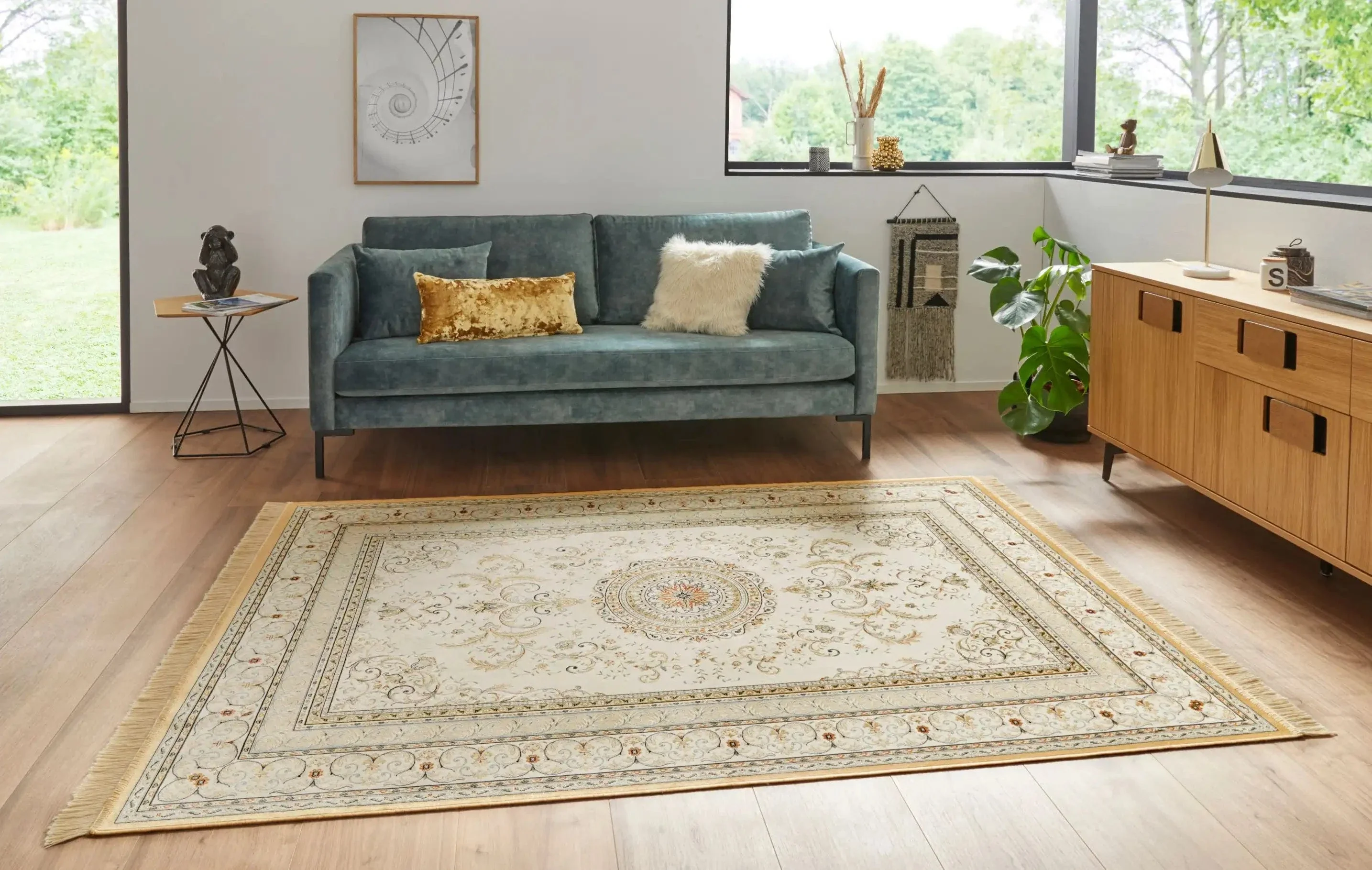 Naveh 104373 Antik Medallion Cream Rug