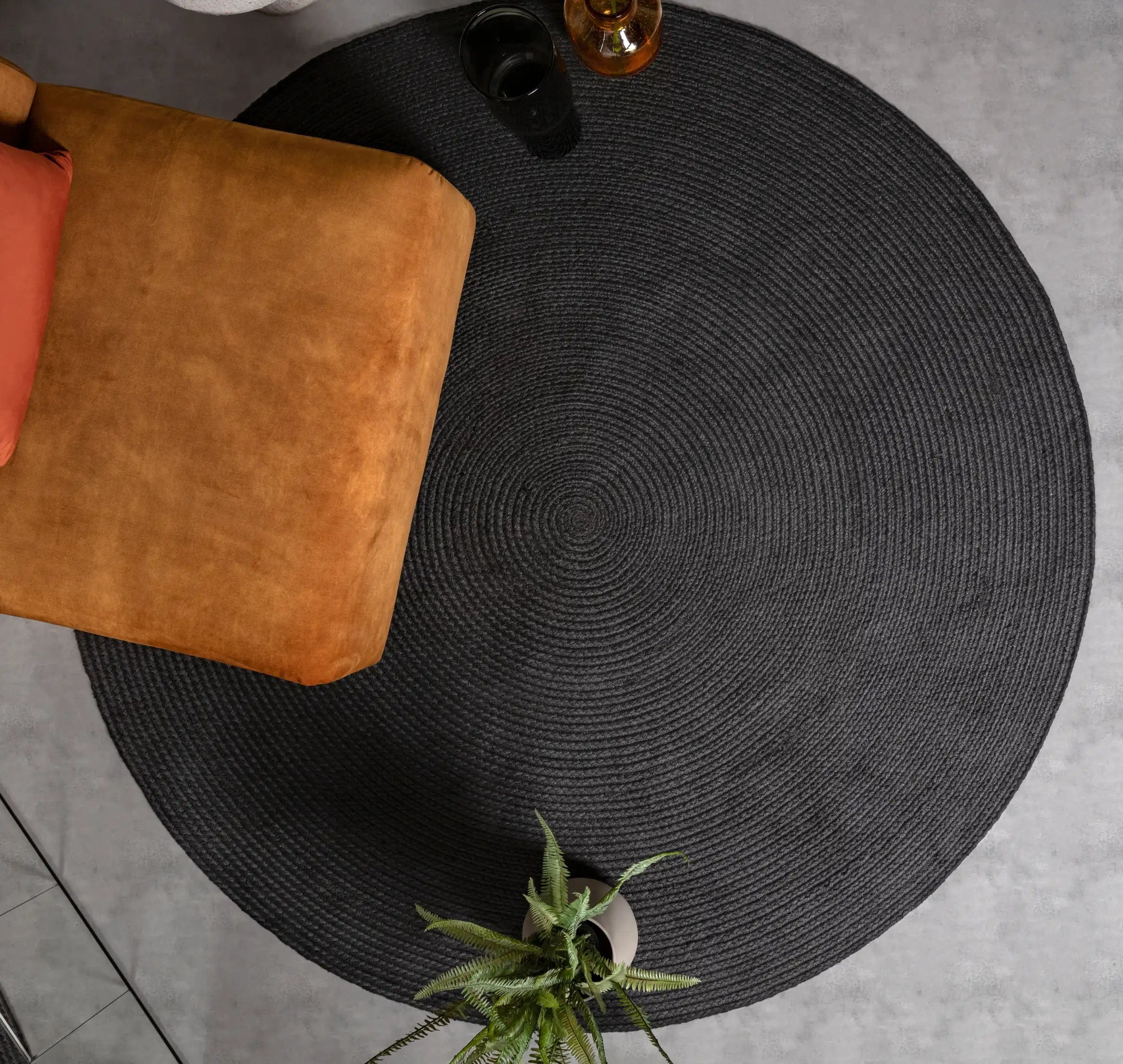 Nico Charcoal Round