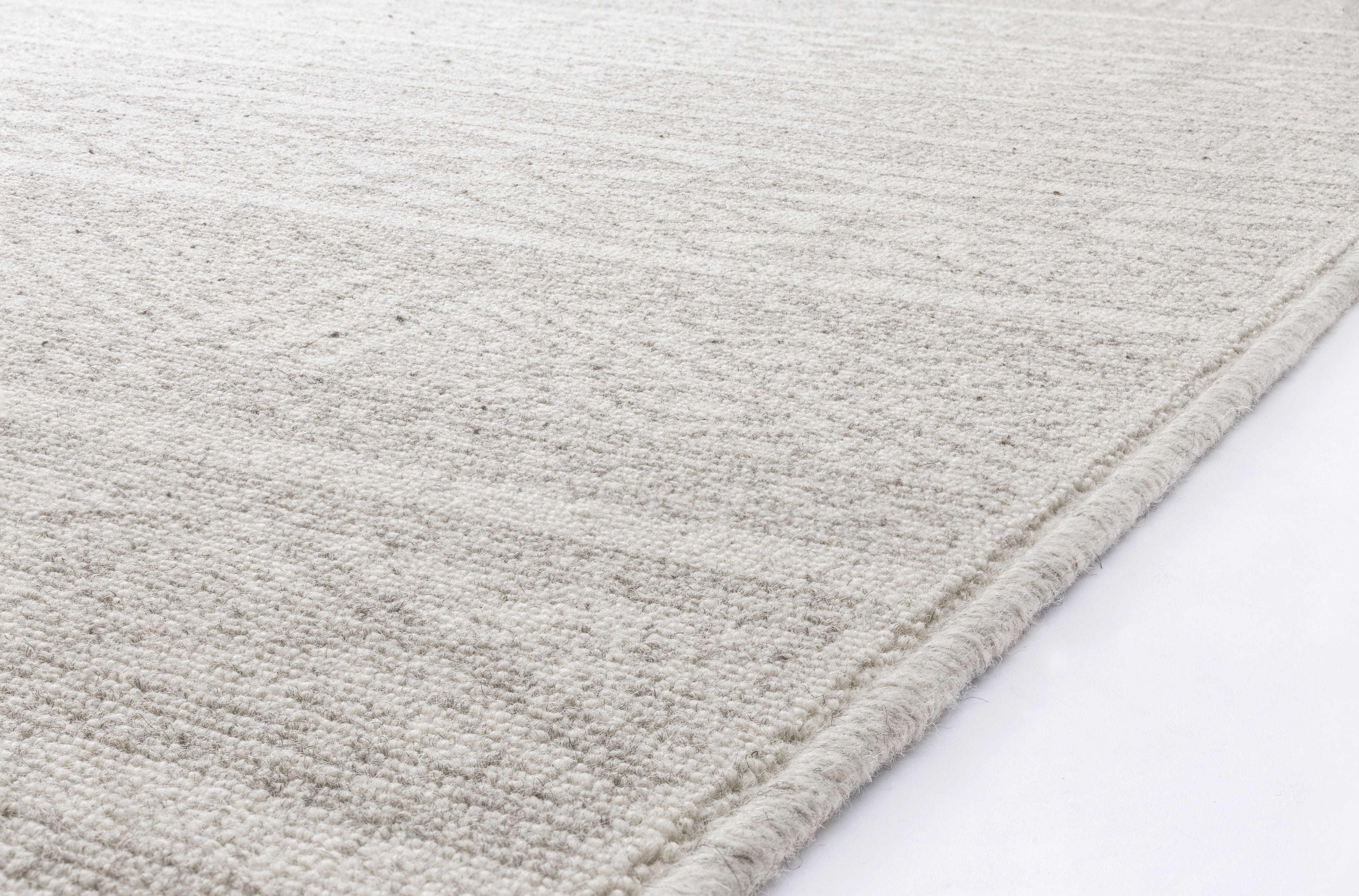 Noble Pera Light Grey - Image 3