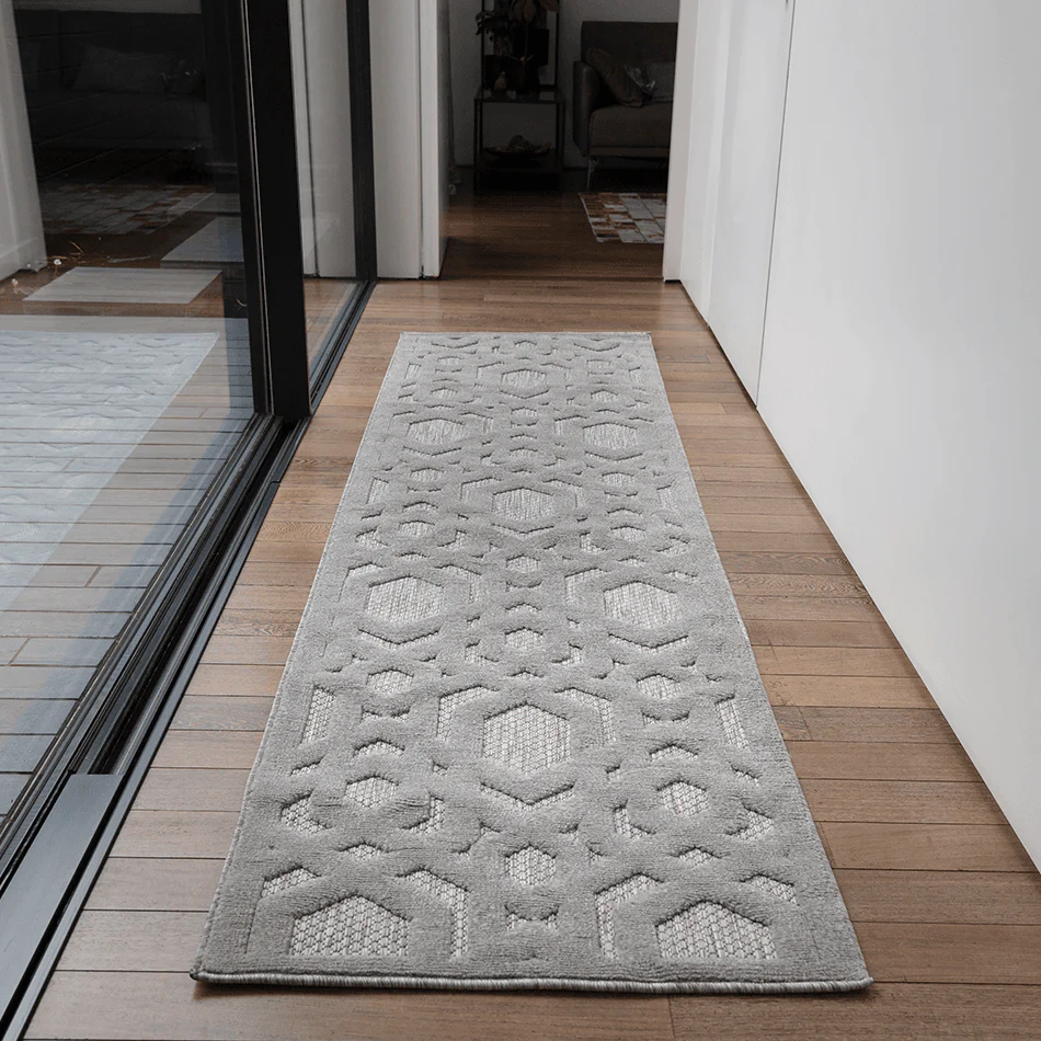 Salta SA03 Silver Geometric Runner