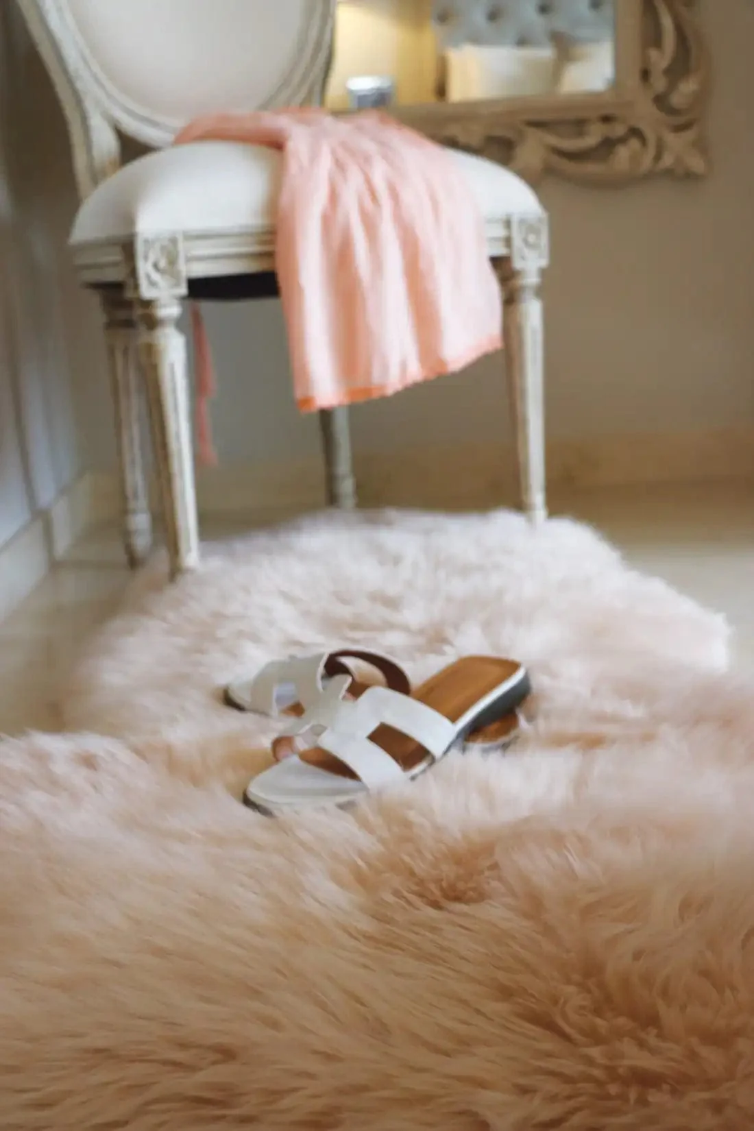 SheepSkins Hug Peach - Image 3
