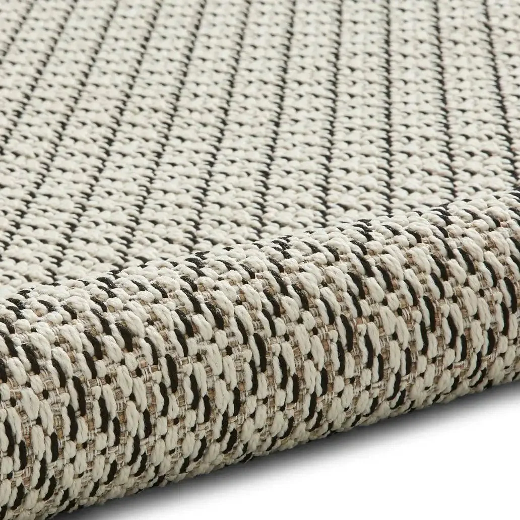 Stitch 9682 Beige/Black - Image 4