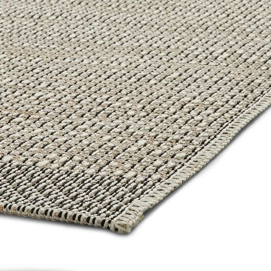 Stitch 9683 Beige/Black - Image 4