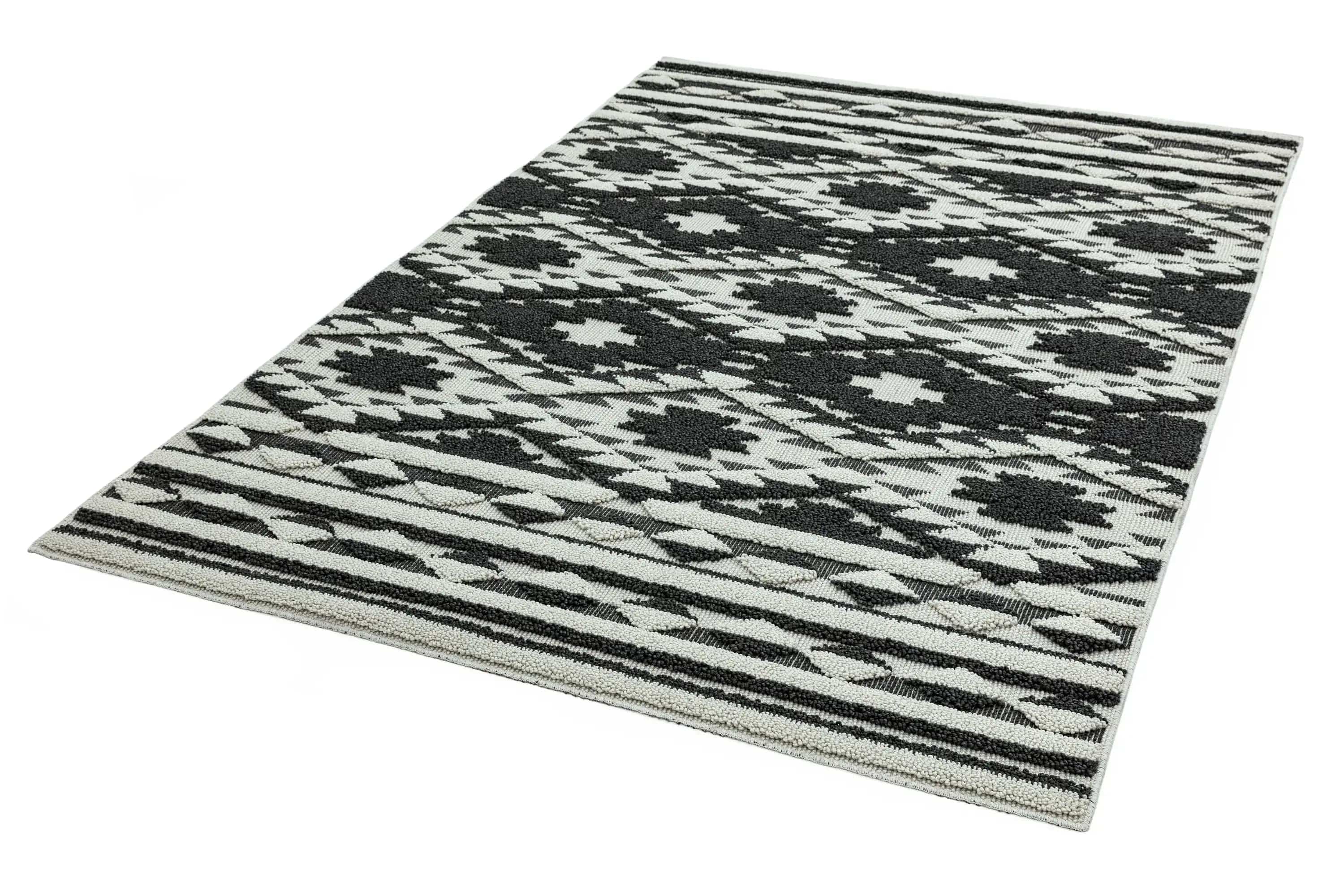 Taza TA04 Black & White Runner