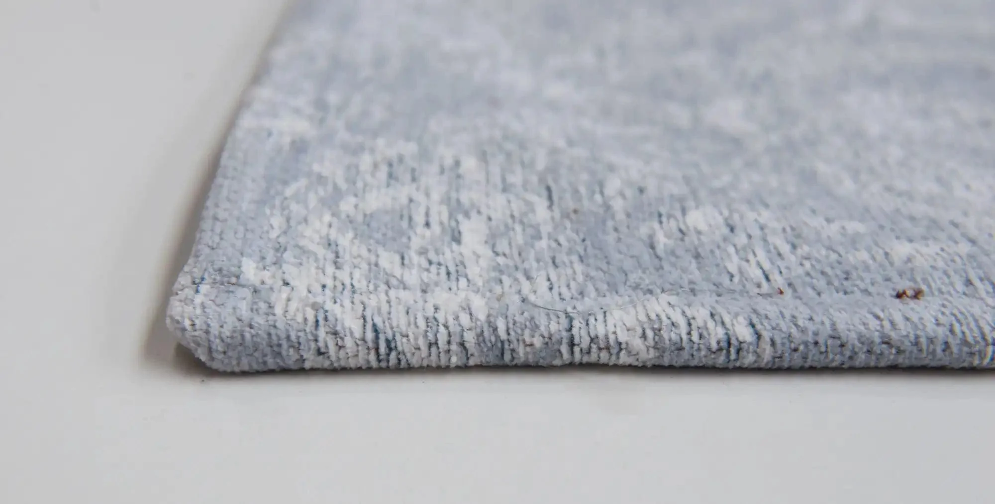 Vintage 8981 Bruges Blue Rugs - Image 3